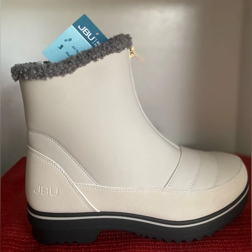 Women's Winter Boots in Cream and Gray